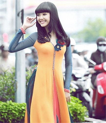 Sở hữu một vóc dáng đẹp và gương mặt khả ái, Bảo Trân đã trở thành người mẫu được rất nhiều người yêu thích, dù vẫn đang là học sinh