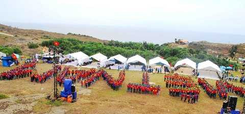 900 sinh viên xếp chữ 'Việt Nam' trên đảo Lý Sơn