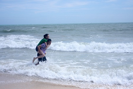  Đỉnh điểm câu chuyện diễn ra khi Trang Nhung có ý định trở lại với showbiz và bỏ đứa con nhỏ lại cho nhà nội nuôi... 