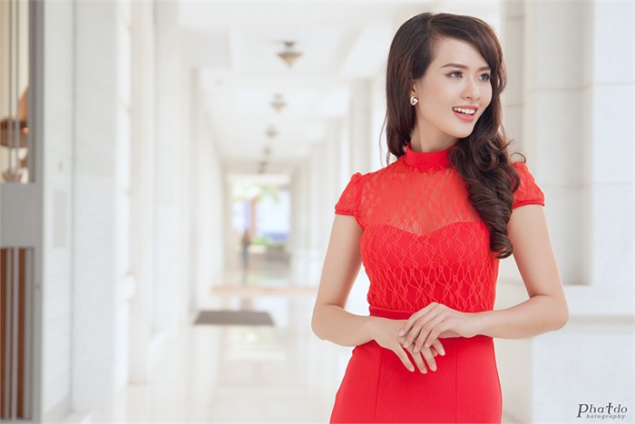 Ánh Tuyết có sở thích nghe nhạc, đọc sách, và chơi thể thao, ước mơ trở thành một doanh nhân thành đạt