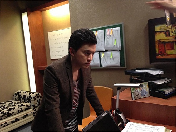 Lam Trường điển trai và chững chạc.