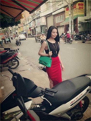 Người đẹp ngày càng quyến rũ và gợi cảm.