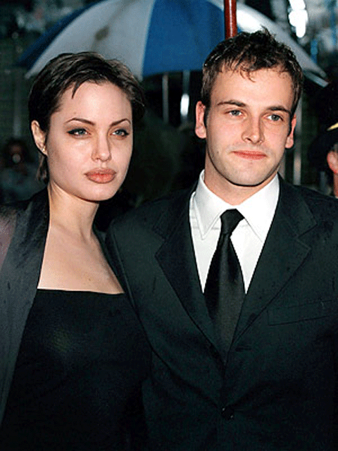 Angelina Jolie - Jonny Lee Miller