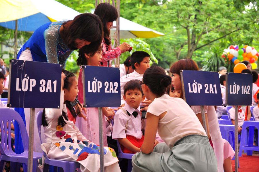 Sau một năm theo học tại trường tiểu học Tràng An (29 phố Nhà Chung - Hà Nội), năm nay Thiện Nhân đón khai giảng và học tập tại trường quốc tế VIP Hà Nội (ngõ 14 Pháo Đài Láng - Đống Đa).