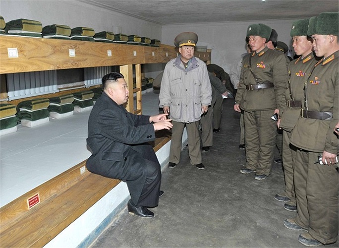 Gần đây, lãnh đạo Kim Jong-un liên tiếp thị sát các đơn vị quân đội nước này trong bối cảnh căng thẳng quan hệ với Hàn Quốc, Mỹ