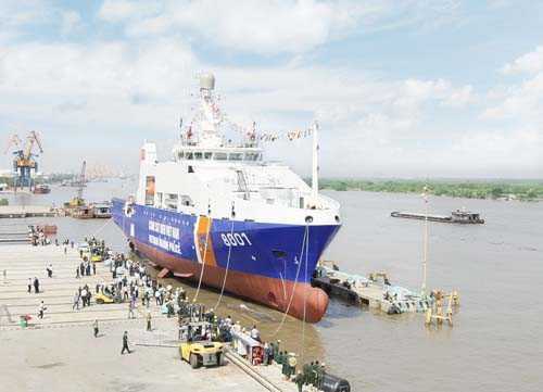 Tàu CSB có trọng tải lớn nhất, hoạt động dài ngày trên biển sẽ tăng cường khả năng chiến đấu và thực hiện nhiệm vụ của CSB