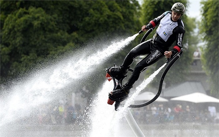 'Người bay' trong một sự kiện do Red Bull tổ chức ở Stockholm, Thụy Điển