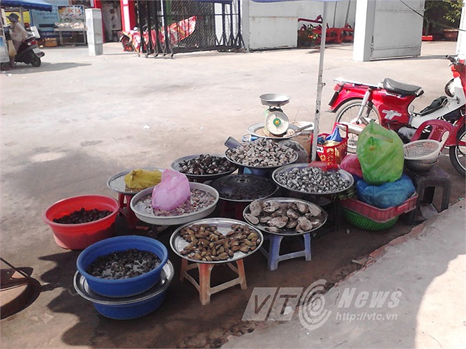 Một điểm bán trên địa bàn Q.Thủ Đức, dọc Q.1A.