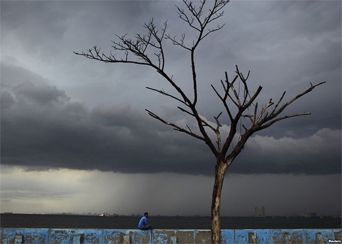 Bức tường ngăn nước biển ở quận Muara Karang, thủ đô Jakarta, Indonesia