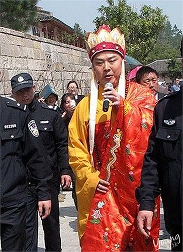 Lối diễn xuất xuất sắc, vẻ điềm tĩnh, hiền lành và điển trai của Từ Thiếu Hoa đã ghi được dấu ấn sâu sắc trong lòng các fan hâm mộ.