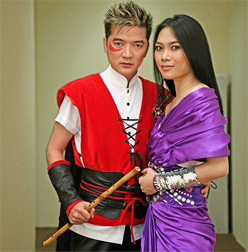 Ngay từ ngày đầu bước vào nghề ca hát Mỹ Tâm và Đàm Vĩnh Hưng đã gắn bó với nhau.