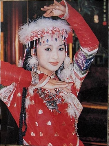 Lưu Đan trở thành gương mặt triển vọng trong màn ảnh nhỏ Trung Quốc sau khi tham gia đóng phim Hoàn Châu Cách Cách phần 2