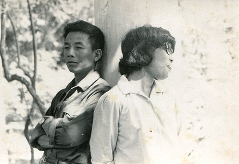 Một số hình ảnh khác của nghệ sỹ Văn Hiệp và vợ (bà Văn Dung) thời trẻ và lúc làm đám cưới (Ảnh do gia đình cung cấp, đăng trên báo Giao thông Vận tải):