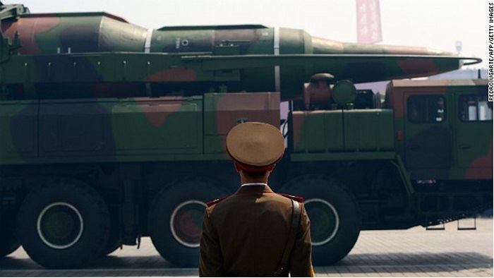 Khí tài quân sự của Triều Tiên trong lễ duyệt binh tháng 4/2012