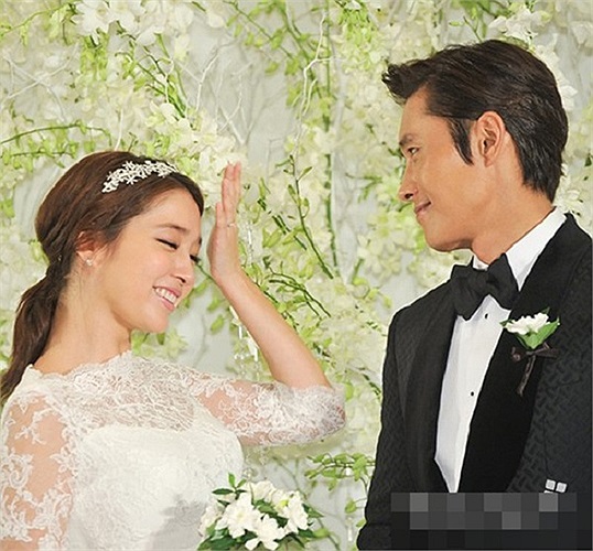 Sau khi tổ chức xong đám cưới đôi này sẽ đi nghỉ tuần trăng mật thơ mộng 12 ngày tại Maldives.