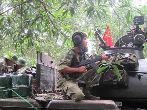 lữ đoàn xe tăng, xuất kích, thực địa chiến đấu, diễn tập