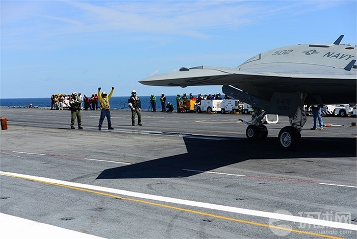 Một số hình ảnh hải quân Mỹ phóng thành công X-47B từ tàu sân bay hôm 14/5