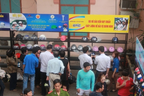 TP.HCM, MBH, trợ giá, người dân ồ ạt, sờ gáy