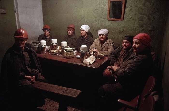 Những nữ thợ mỏ mất việc tạm thời ở Novokuznetsk, Siberia vào tháng 6/1991