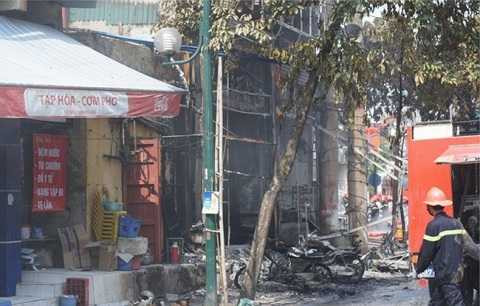 Những 'quả bom xăng' đe dọa khu dân cư giữa Hà Nội