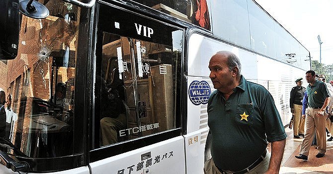 Cảnh sát Pakistan sau đó xác nhận có ít nhất 5 cảnh sát làm nhiệm vụ hộ tống đội tuyển cricket Sri Lanka đã bị bắn chết trong vụ tấn công nghiêm trọng này.