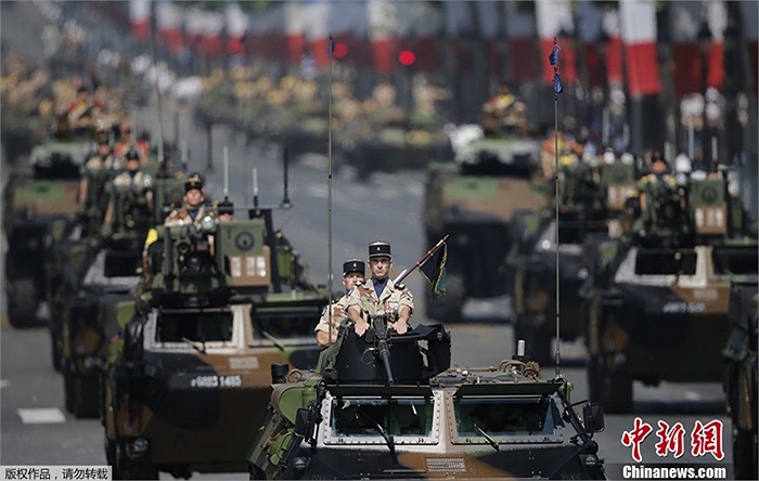 Lễ duyệt binh hoành tráng mừng Quốc khánh Pháp hôm 14/7