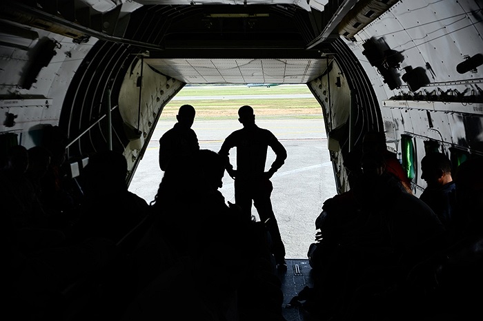 Cửa sau máy bay vận tải Y-8F200VV của quân đội Venezuela