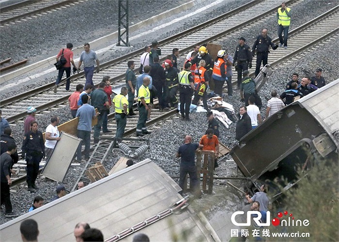 Vụ tai nạn đường sắt khủng khiếp nhất Tây Ban Nha trong 40 năm qua