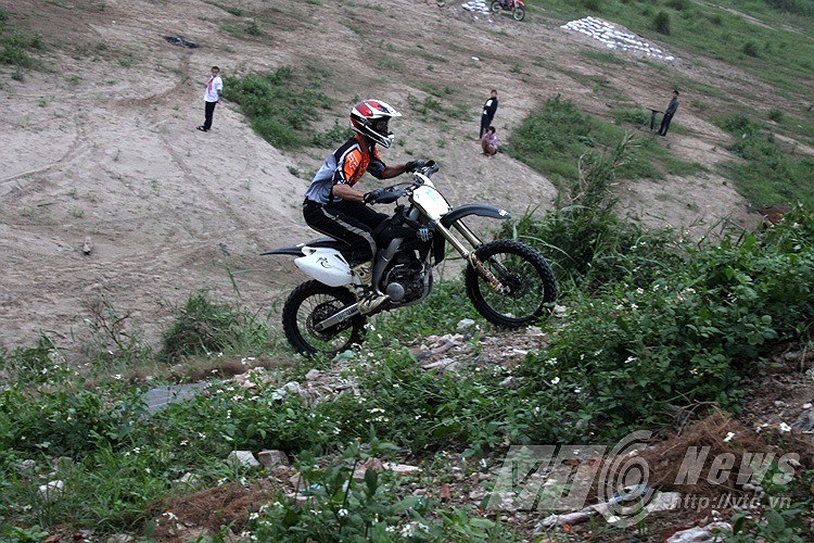 Tuy nhiên, các câu lạc bộ chơi cào cào ở Hà Nội vẫn chưa phát triển mạnh.