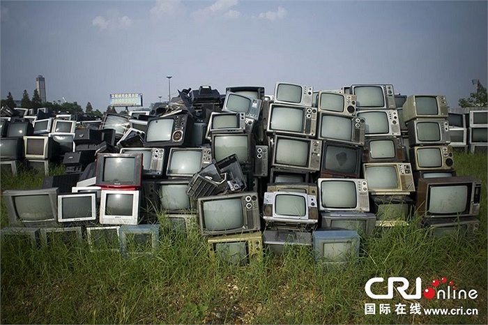 Trong đó có cả những chiếc tivi từ thập niên 70,80