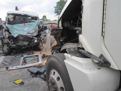 Thêm 1 vụ tai nạn thảm khốc khiến 7 người thiệt mạng