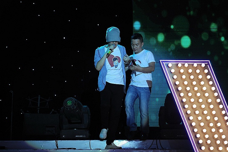 Cuối năm 2012, khi Wanbi Tuấn Anh chia sẻ với báo chí về căn bệnh nguy hiểm anh mắc phải, đã rất nhiều nghệ sỹ thương cảm cho số phận của nam ca sỹ.