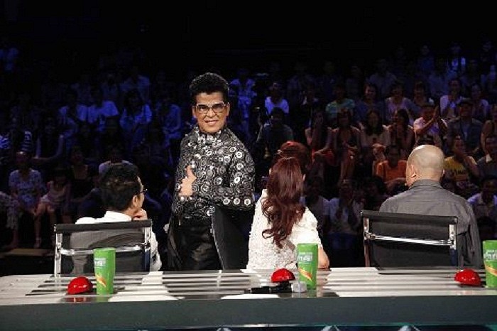 Theo lời Thúy Hạnh thì: Anh Thanh Bạch đang bị 'hắt hủi'.