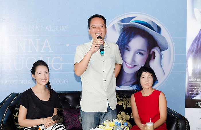 Anh Quân rất vui vì con gái.