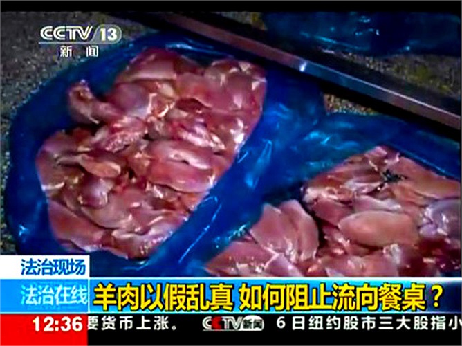 Tại nhà máy này chế biến cả thịt vịt và thịt lợn.