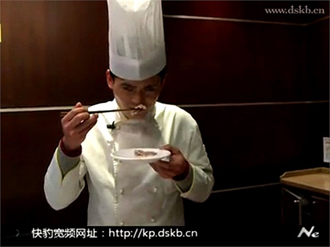 Thịt giả được làm rất tinh vi nhưng các đầu bếp có thể phân biệt được.