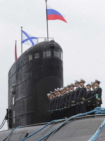 Báo chí Nga công khai tàu ngầm Hà Nội
