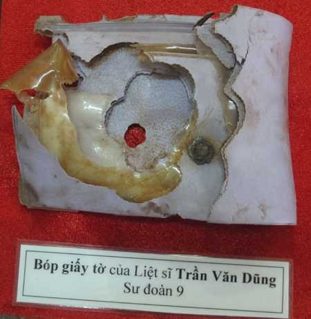 bảo tàng, tại gia, di vật, huyệt mộ, bà năm nghĩa