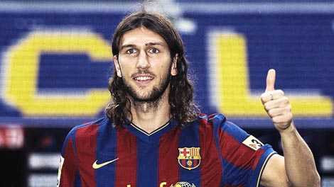 Barca mua trung vệ