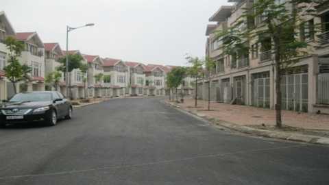 Mạch giảm giá len lỏi vào thị trường BĐS trong suốt thời gian qua 