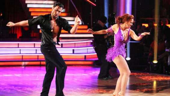 Bật mí đời tư diễn viên 'Ngôi nhà nhỏ trên thảo nguyên'