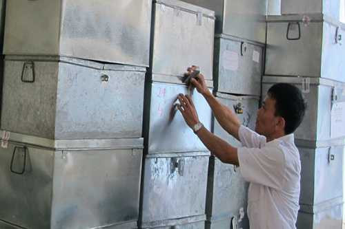 Nhiệm vụ đặc biệt: Chuyển bài thi đại học qua 1.500 km