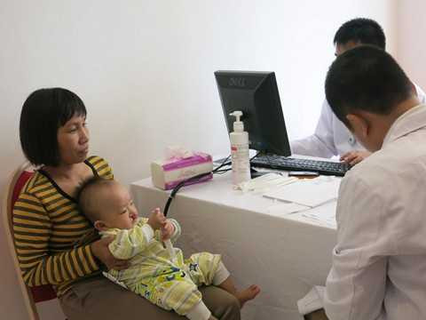 Bệnh viện Vinmec: Phẫu thuật nụ cười cho trẻ em