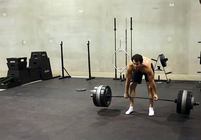 Mỗi ngày, Henry đã đốt cháy tới 5000 cal