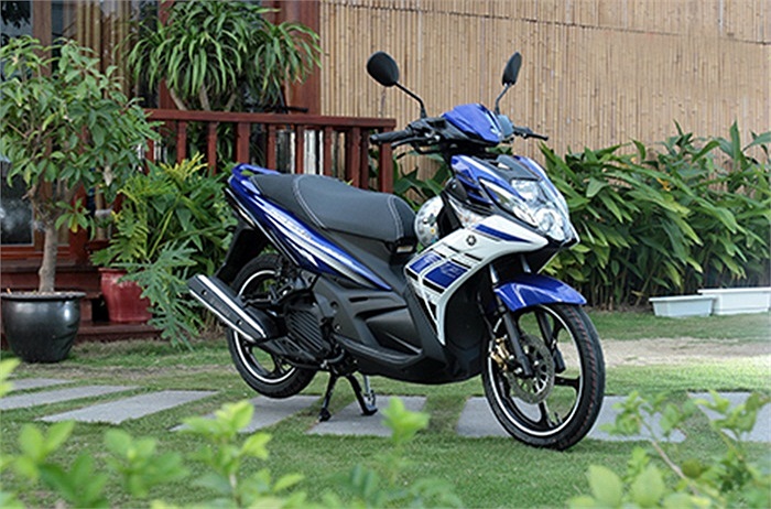 Từ Nouvo của tiếng Anh gần giống với từ Nouveau của tiếng Pháp, có nghĩa là mới. Yamaha muốn nói với người tiêu dùng rằng dòng xe tay ga Nouvo là hội tụ của những thứ mới mẻ, tiên phong. 
