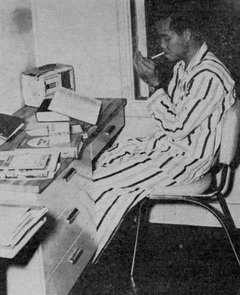 Pham Xuan An theo hoc tai My