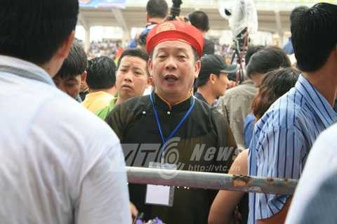 hội chọi trâu Đồ Sơn, Hải Phòng, 'ông trâu', 'phe vé'