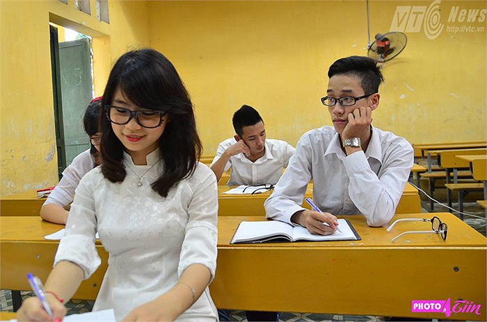 Những lần xao xuyến trước những bạn gái xinh xắn, đáng yêu trong lớp