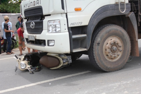 TP.HCM, Tai nạn, Bình Tân, con dâu, bố chồng, chết, xe tải