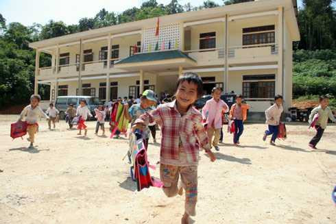 học sinh miền núi